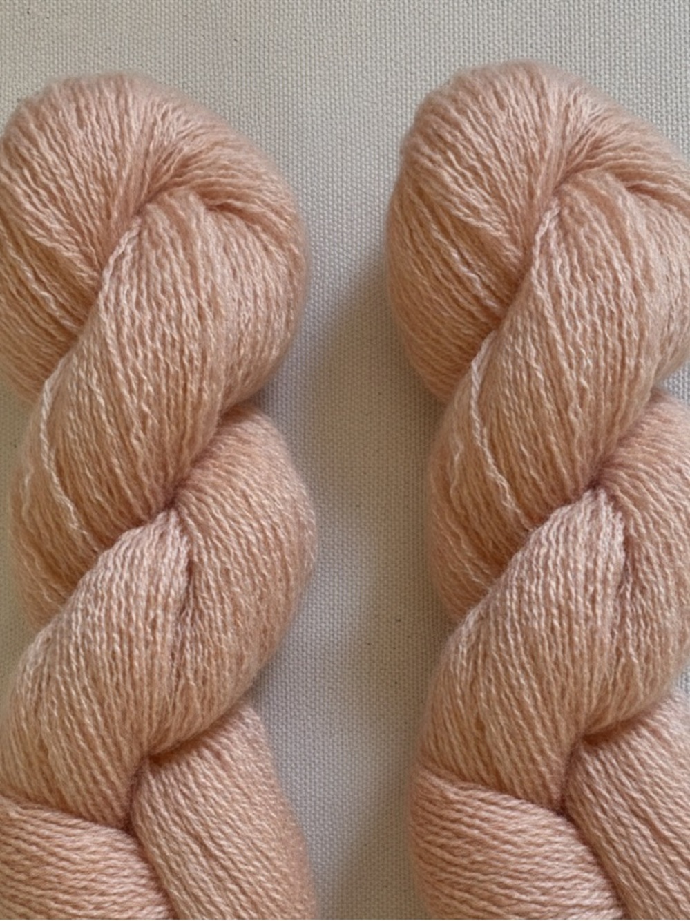 Italian Reclaimed Cashmere Yarn · Lace Weight · 30g | 395m · “Cantaloupe”